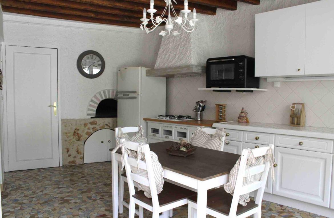 Chambres A La Maison Hermitage Aincourt Dış mekan fotoğraf